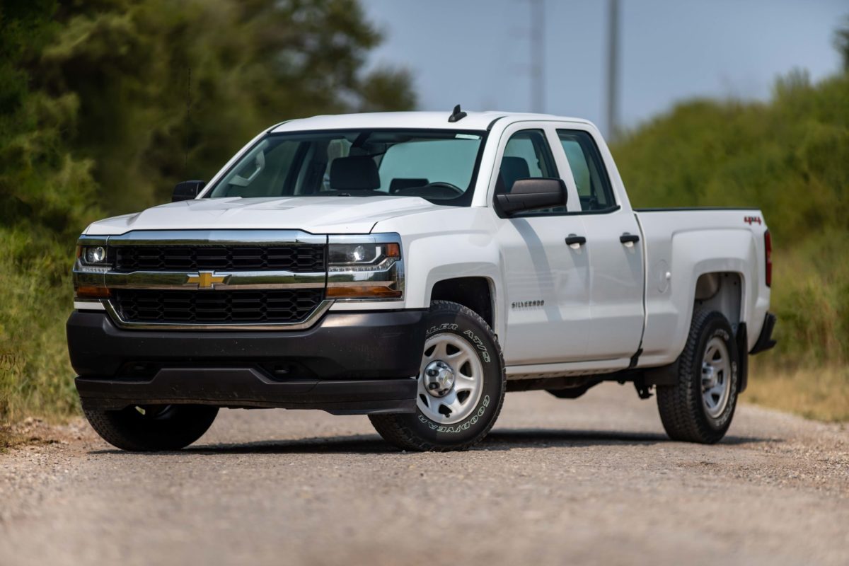 307873 2017 Chevy Silverado WT 4WD White HR | Integrity Auto Finance