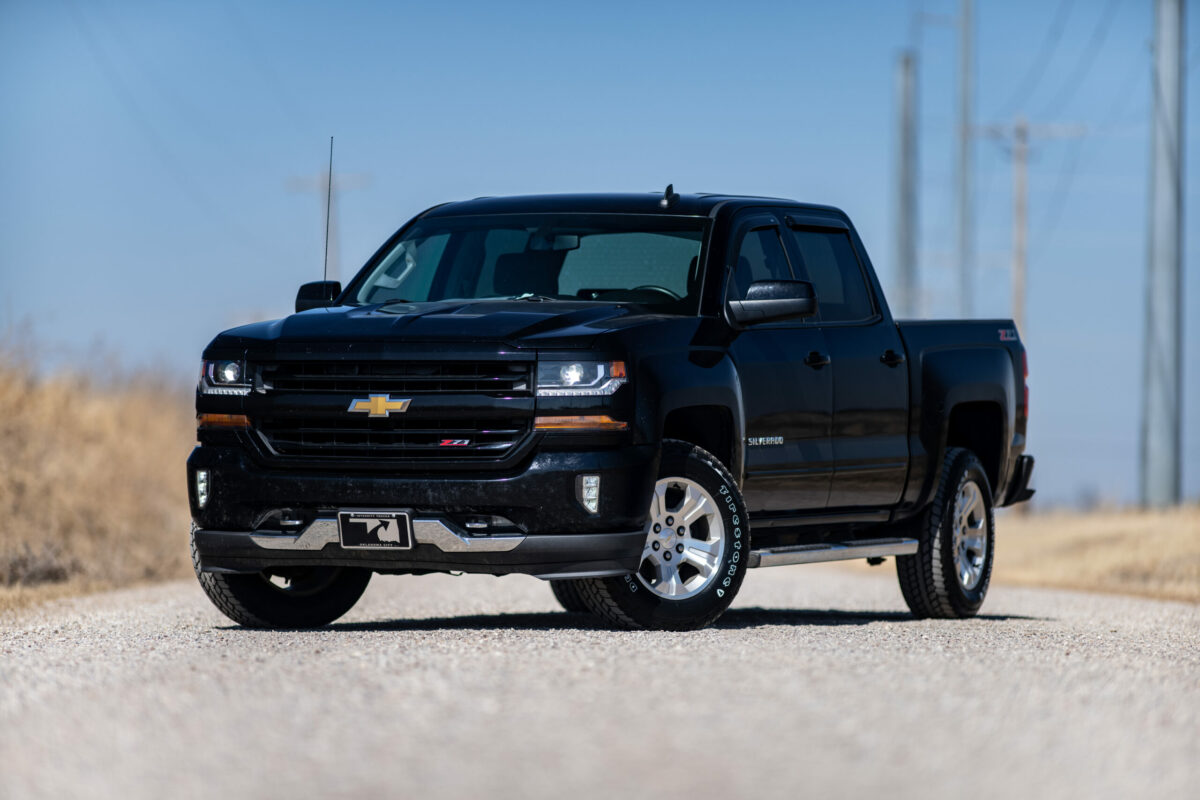 214591 2017 Chevy Silverado Z71 LT Black HR | Integrity Auto Finance