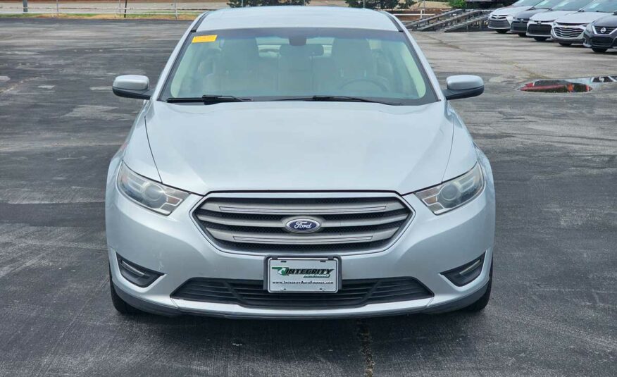 2015 Ford Taurus SEL AWD – Stock # 165097