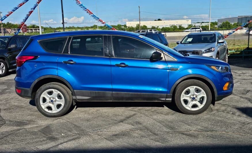 2019 Ford Escape S – Stock # B57342