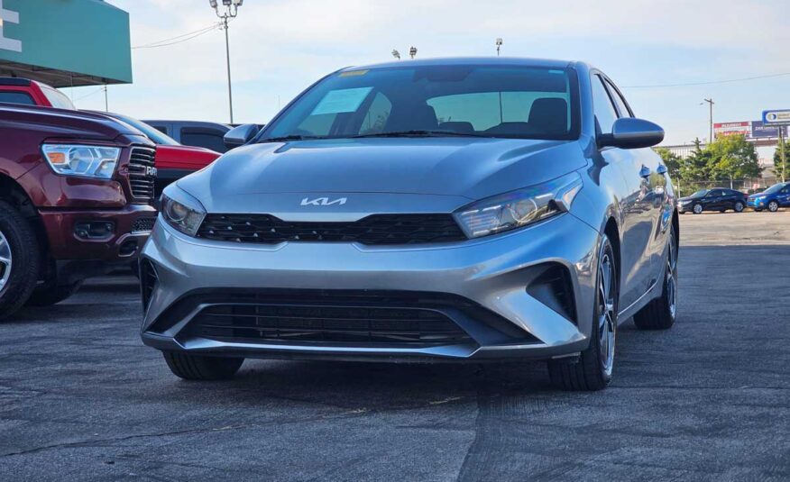 2022 Kia Forte LXS Gray – Stock # 426657R1