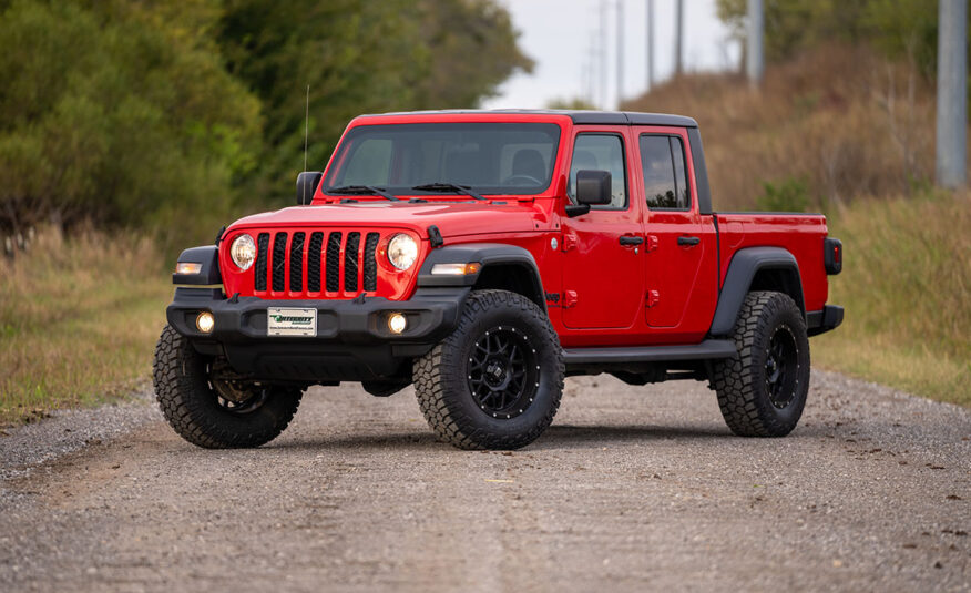 2020 Jeep Gladiator Sport S Lifted 4WD – Stock # 112905