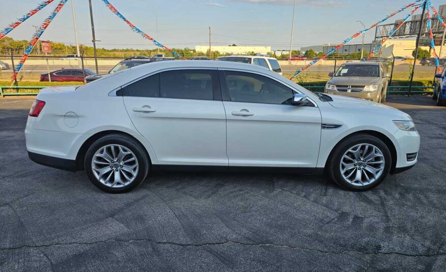 2014 Ford Taurus Limited – Stock # 104864