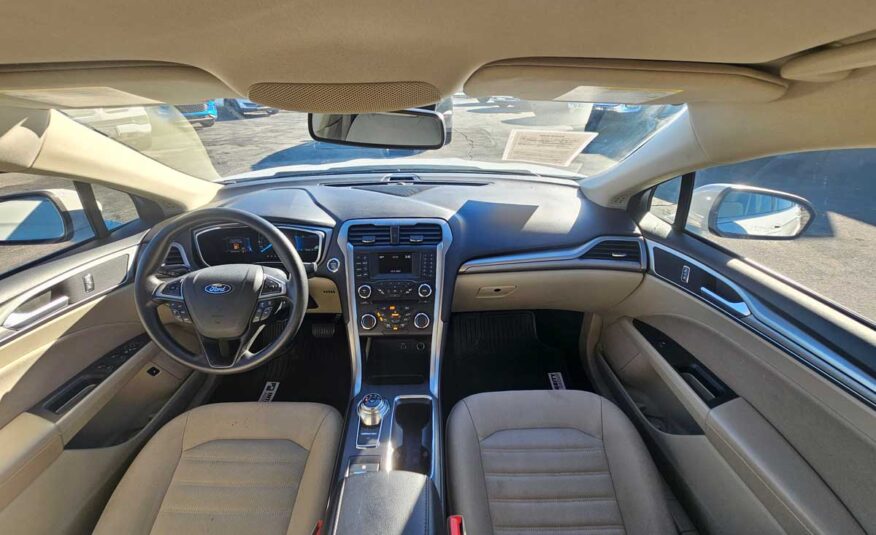 2018 Ford Fusion SE Hybrid – Stock # 253789R1