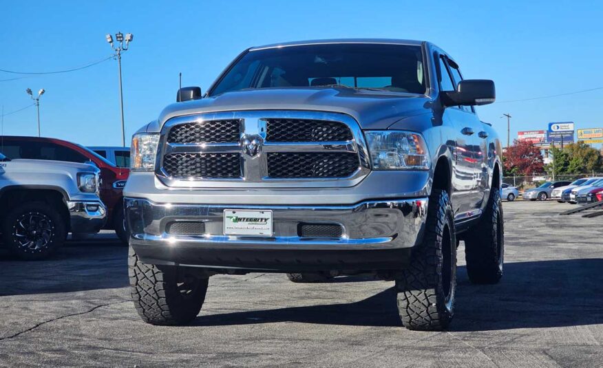 2019 Ram 1500 SLT 4WD – Stock # 644555