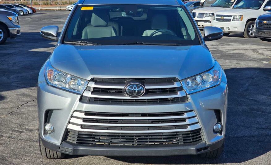 2018 Toyota Highlander XLE Silver – Stock# 530569