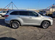 2018 Toyota Highlander XLE Silver – Stock# 530569