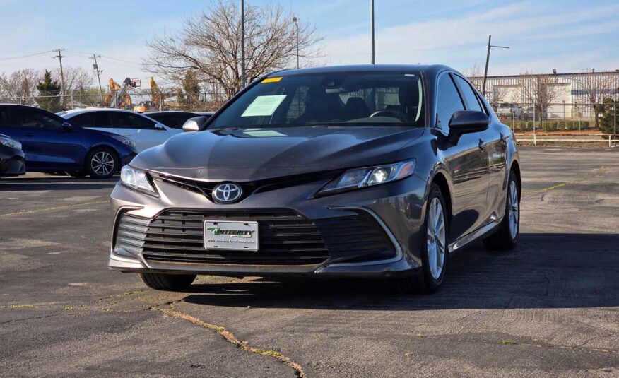 2022 Toyota Camry LE Gray – Stock # 629808